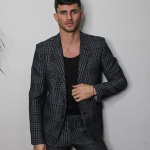 Mr. Turk Suit